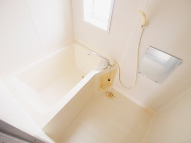 ドミール東青崎の浴室