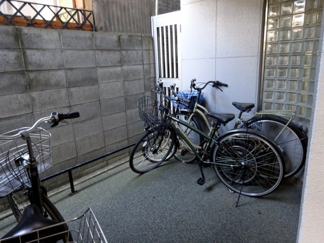 レジデンスドールのその他共用部分|自転車置き場