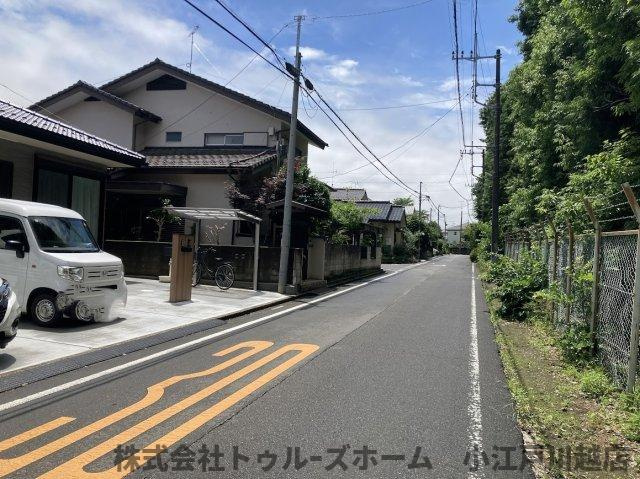 【前面道路含む現地写真】 | 川越市かすみ野三丁目　中古戸建