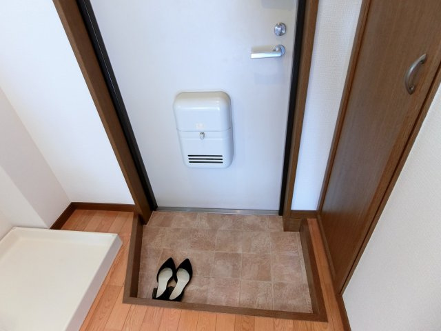 サンアップビルの玄関|シンプルで使いやすい玄関です