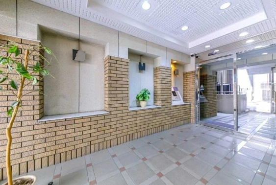エスポワール銀座東　8階　角　部屋　新　規　リ　ノベーションのエントランス