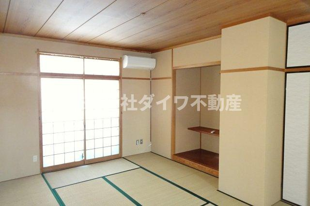 スクエアファースト岡崎の和室