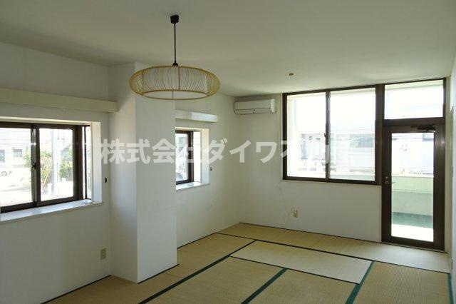 スクエアファースト岡崎の和室