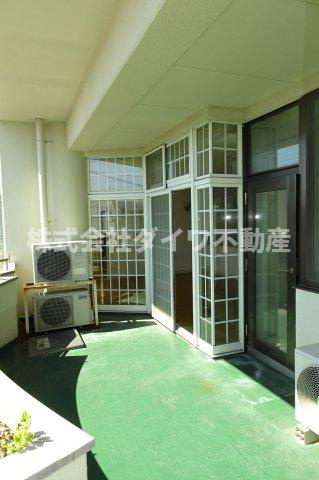 スクエアファースト岡崎のロビー