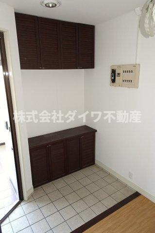 スクエアファースト岡崎の玄関