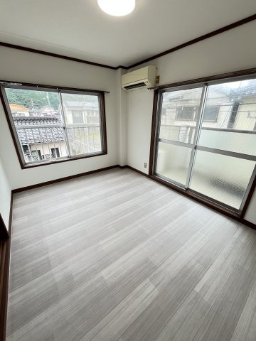 富谷マンションの洋室