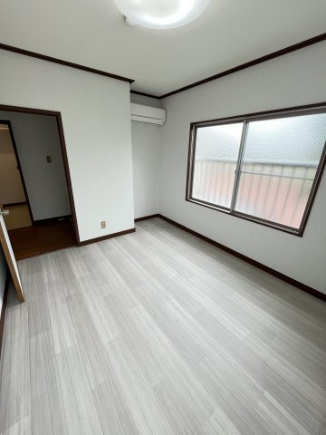 富谷マンションの洋室