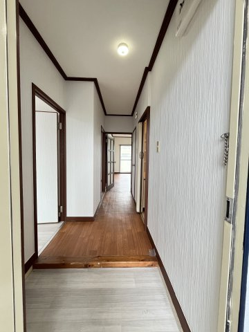 富谷マンションの玄関