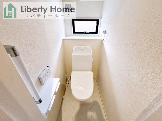 第1笠間市笠間　新築戸建　1号棟のトイレ