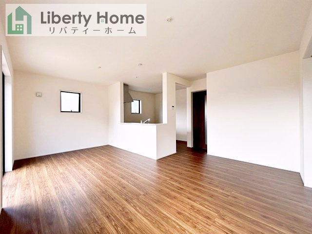 第1笠間市笠間　新築戸建　1号棟の居間・リビング