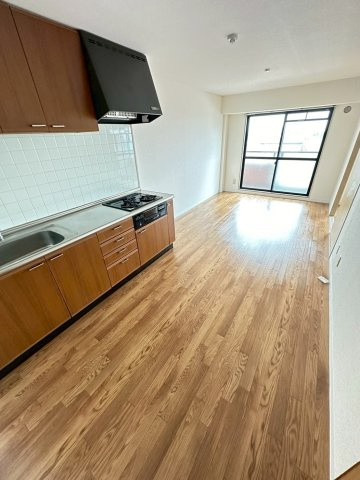 サンフラワー貴崎の居間・リビング