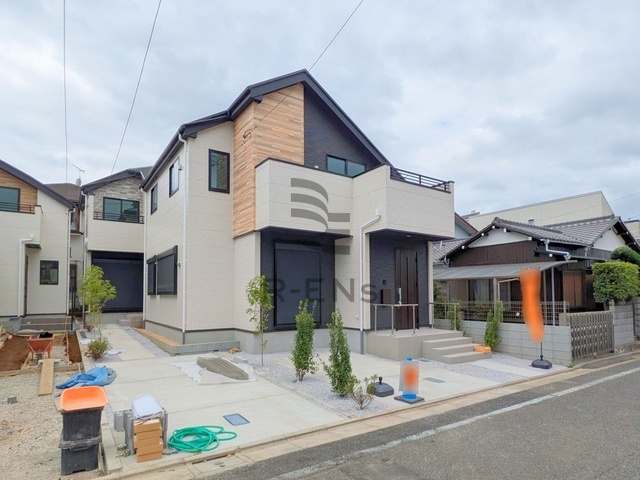 【外観】 | 練馬区早宮４丁目　新築戸建て　２号棟 | 建築中