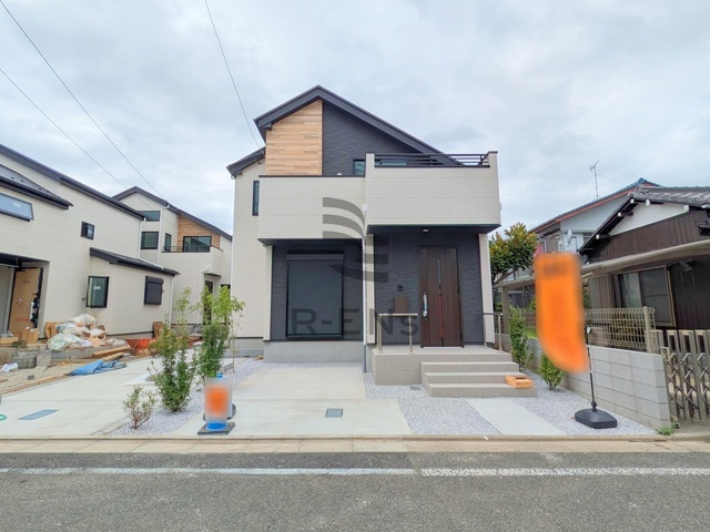 【外観】 | 練馬区早宮４丁目　新築戸建て　２号棟 | 建築中