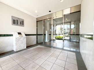 【エントランス】