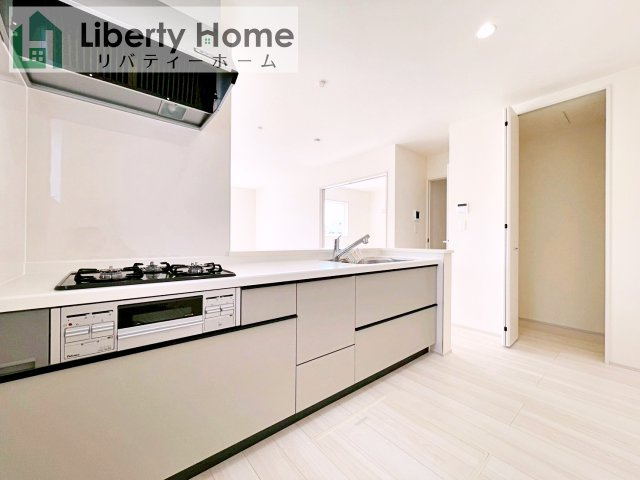 第1笠間市笠間　新築戸建　5号棟の玄関