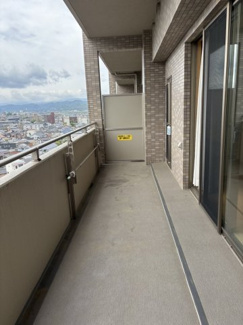 【No.7411】サーパス青葉町/3LDK/最上階のバルコニー