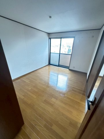 ＥＣハイツの居間・リビング