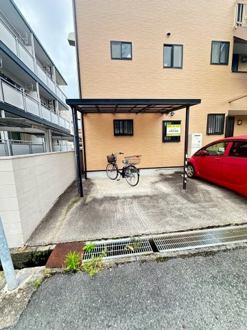 ＥＣハイツの駐車場