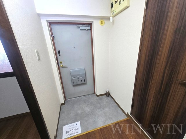 フリーダムコート 弐番館の玄関|イメージ（同建物内別部屋の写真です）