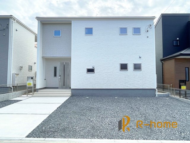 第1笠間市笠間　新築戸建て　2号棟の外観|建物完成いたしました！ご予約で『平日』や『夕方』などでもご見学可能です！