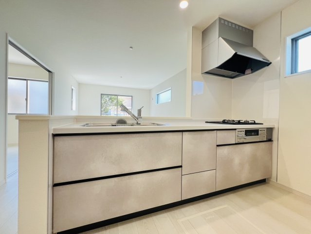 碧南市相生町2丁目34-21『仲介手数料無料』新築戸建てのキッチン
