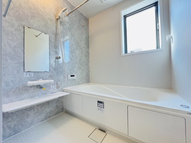 碧南市相生町2丁目34-21『仲介手数料無料』新築戸建ての浴室