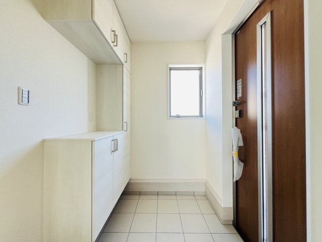 碧南市相生町2丁目34-21『仲介手数料無料』新築戸建ての玄関