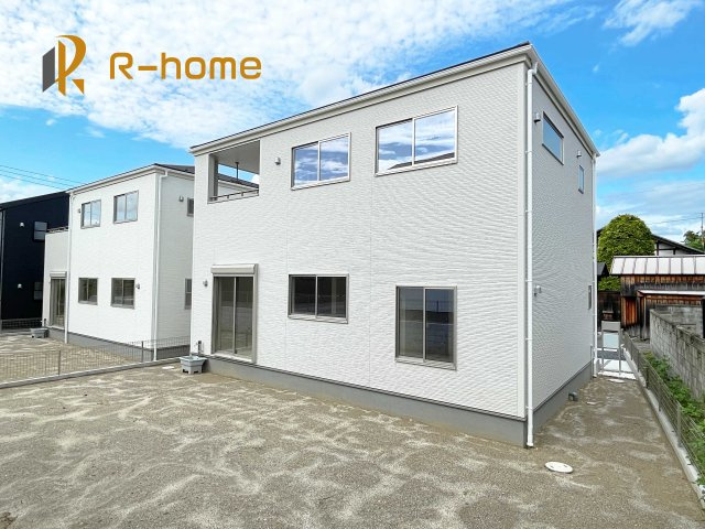 第1笠間市笠間　新築戸建て　3号棟の外観|建物完成いたしました！ご予約で『平日』や『夕方』などでもご見学可能です！