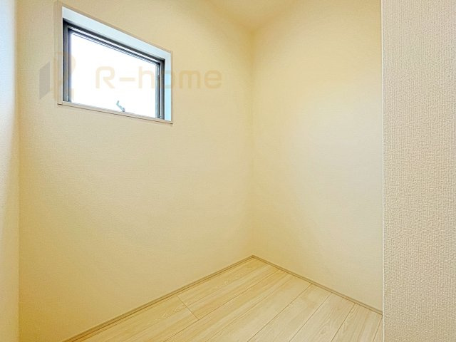 第1笠間市笠間　新築戸建て　3号棟のその他|2階に使い勝手の良いストレージルーム！収納やワークスペースなどライフスタイルに合わせて活用できます♪