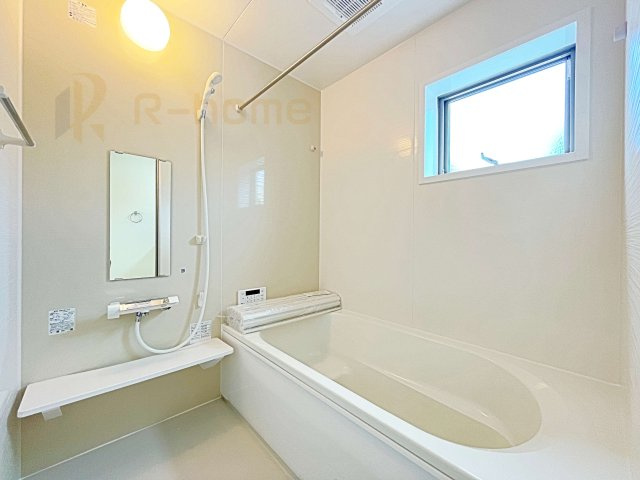 第1笠間市笠間　新築戸建て　3号棟の浴室|足を伸ばしてもゆったりできるバスルーム♪機能性も取り入れて使い易さも保証します♪