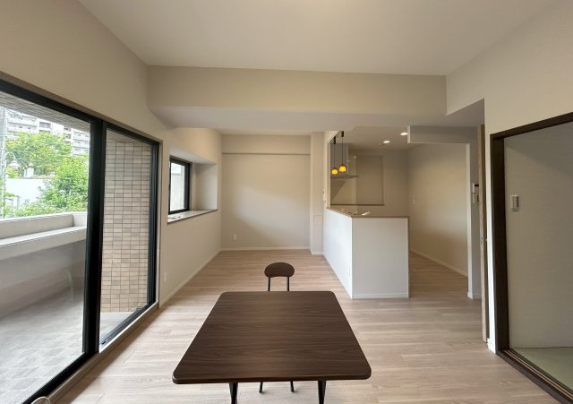 ガーデンコート和泉中央の居間・リビング|LDK③