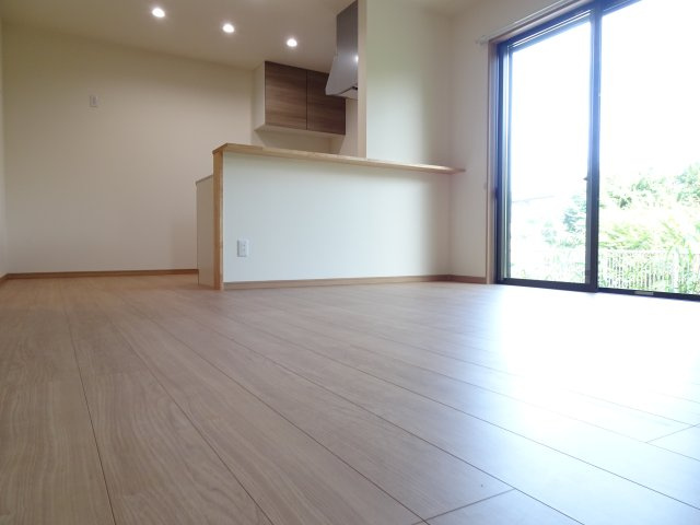 ゆずり葉墨俣貸家の居間・リビング