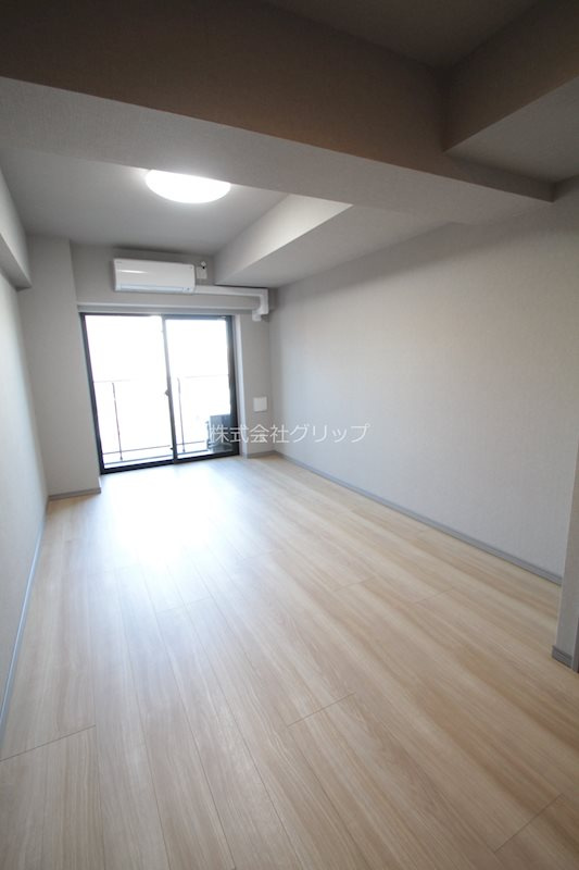 オルタナ横濱阪東橋の洋室