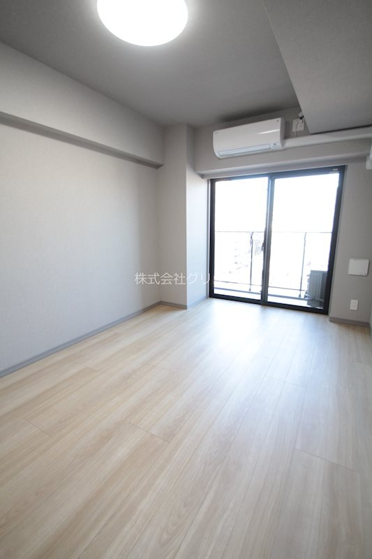 オルタナ横濱阪東橋の洋室