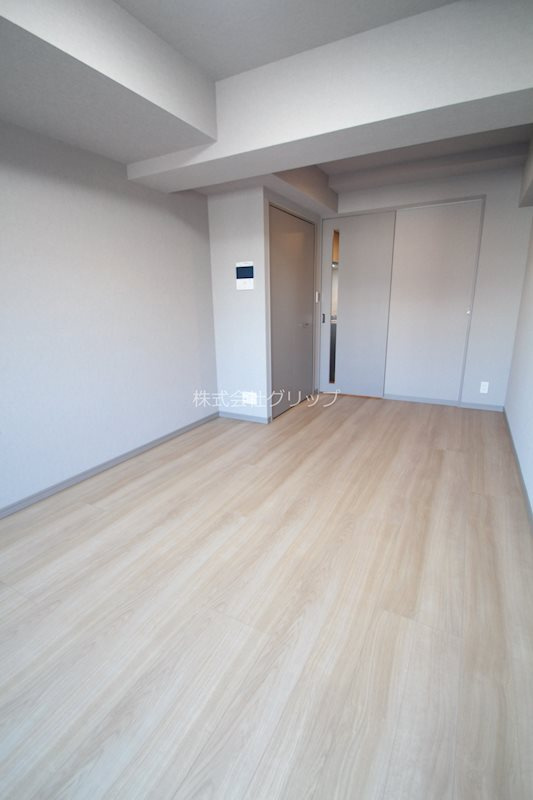 オルタナ横濱阪東橋の洋室