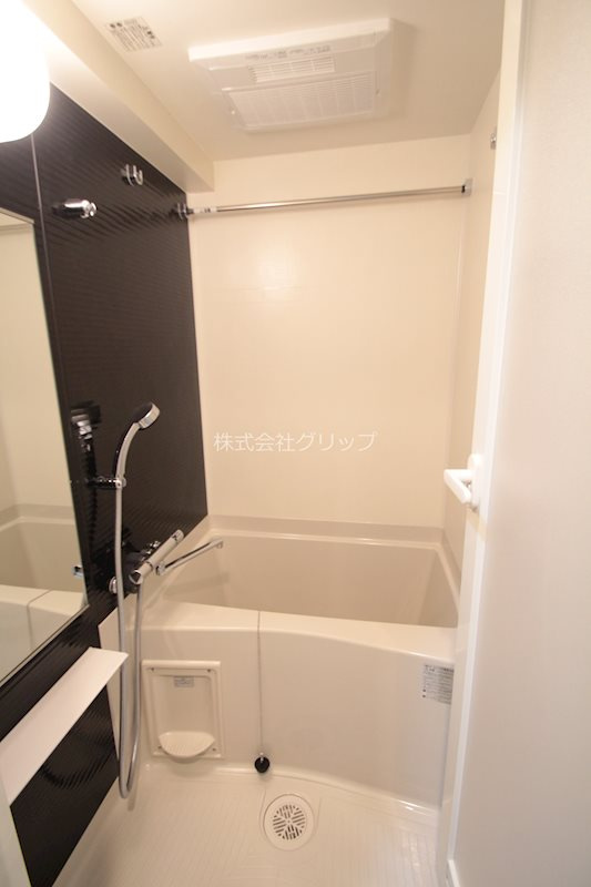 オルタナ横濱阪東橋の浴室