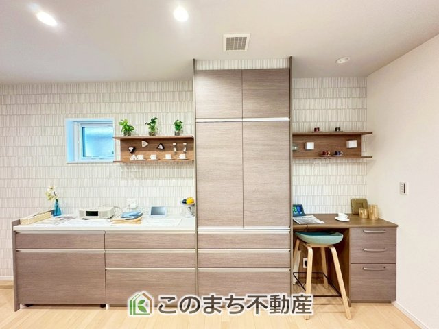 宇都宮市鶴田町　NordicStyleモデルハウスの収納|大型のカップボードが標準装備なのはうれしいですね♪
