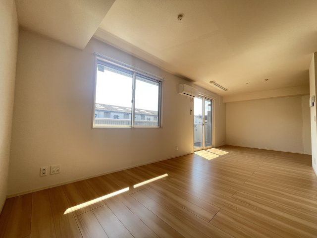 ＫＹＡＭＳの内装