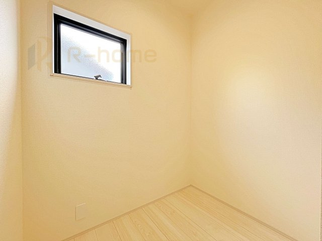 第1笠間市笠間　新築戸建て　7号棟のその他|2階に使い勝手の良いストレージルーム！収納やワークスペースなどライフスタイルに合わせて活用！