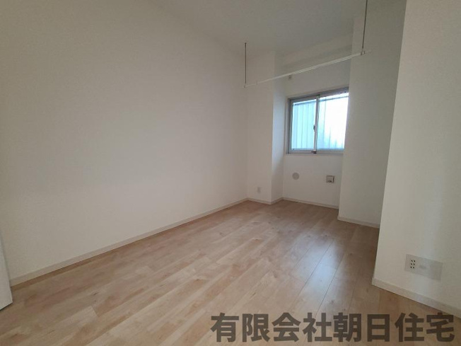 【洋室】 | ヴェルディ東朝日町 | 洋室です