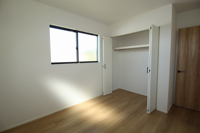 香美市土佐山田町宝町4丁目　1号棟　【内覧可能】（全5区画）　新築戸建の洋室|2Ｆ　北西の部屋　5.25帖