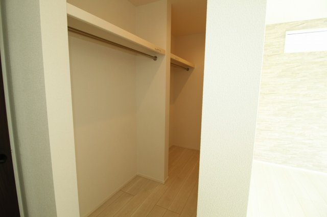 香美市土佐山田町宝町4丁目　2号棟　【内覧可能】（全5区画）　新築戸建の収納|2F　南東の部屋　7.75帖