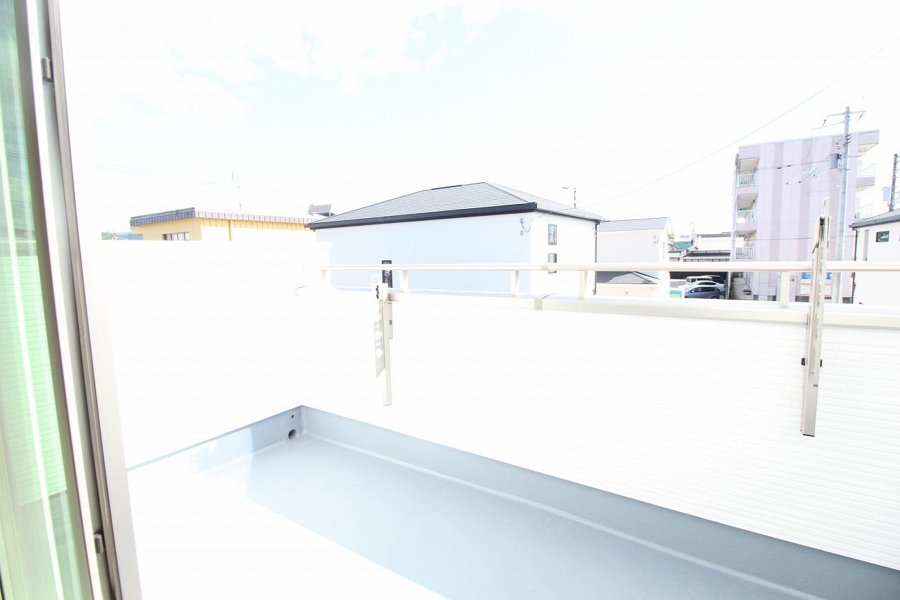 香美市土佐山田町宝町4丁目　2号棟（全5区画）　新築戸建のバルコニー|2F　南東の部屋　7.75帖