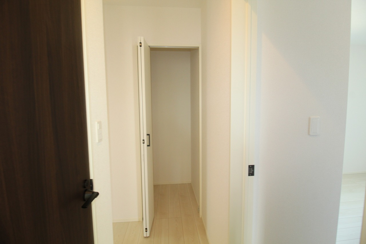 香美市土佐山田町宝町4丁目　2号棟（全5区画）　新築戸建の収納|2F　ホール