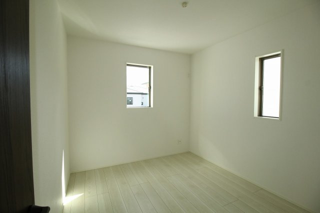 香美市土佐山田町宝町4丁目　2号棟（全5区画）　新築戸建の洋室|2F　南西の部屋　7.75帖