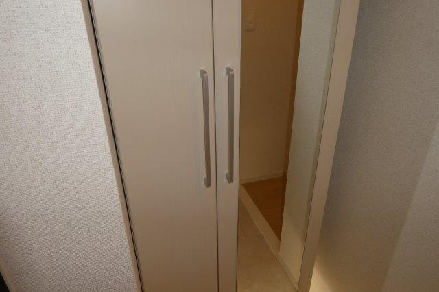 SUN16浜町の内装|シューズボックス