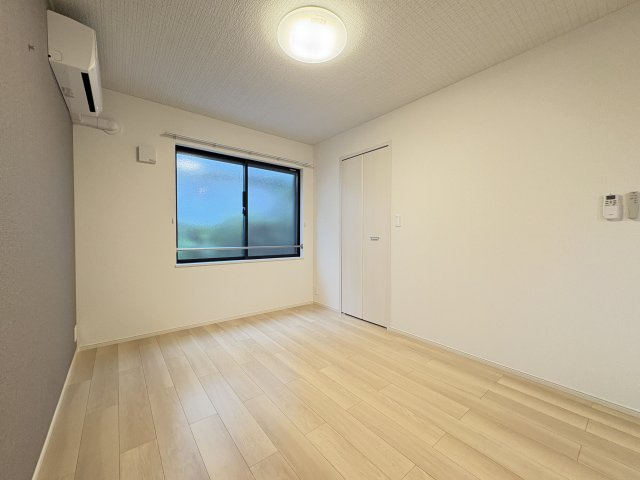 セレニティコートⅠの寝室|写真は同建物の別部屋を参考に掲載しております。