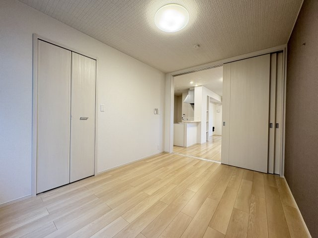 セレニティコートⅠの寝室|写真は同建物の別部屋を参考に掲載しております。