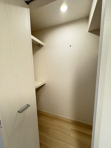 セレニティコートⅠの収納|写真は同建物の別部屋を参考に掲載しております。
