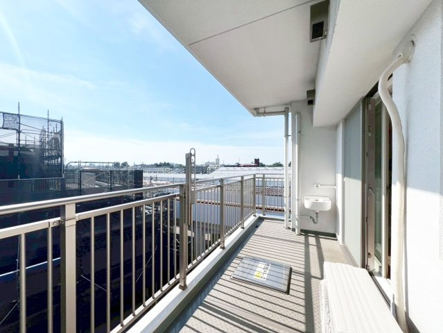 【バルコニー】